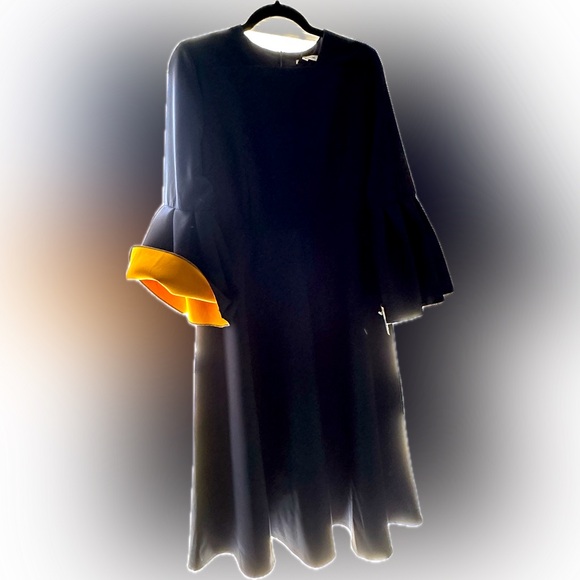 Navy Blue with Bell Sleeve lines yellow NWT Size 6 - Picture 2 of 8